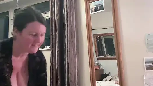 Bakış açısı beni sikerken kendini filme alıyor