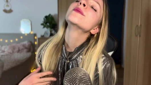 Kadın kılıklı