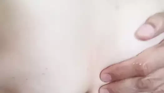 Dick üzerinde yüksek sesle cumshot