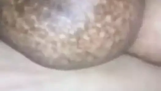 Sri lankalı karısı sevgilisine büyük göğüsler ifşa