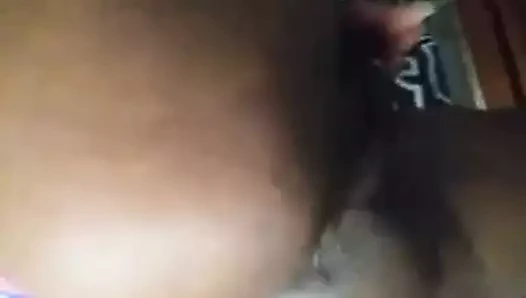 Götümü yalıyorum