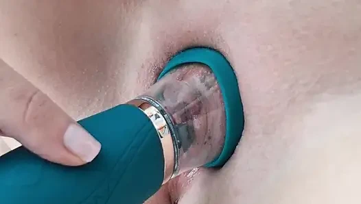 Sırılsıklam ve sallanan - yoğun emme vibratör orgazmı