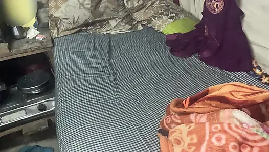 Aunty ne mujhe sex karna sekha hi diya Hindi audio sex