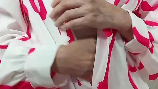 Beni seviyorsan gitmeme izin vermek zorundasın