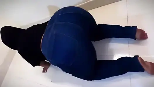 Jeans & T-shirt Beautiful Arab Hot Girl Clean My Room & I See Her Big Ass & Huge Tits!