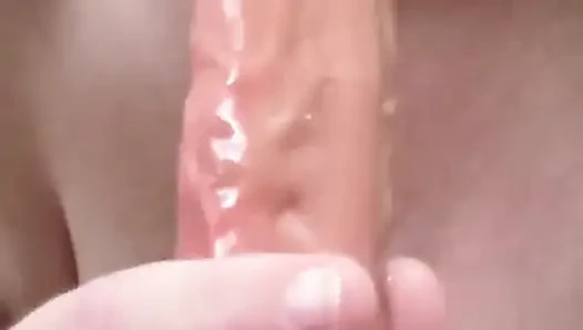 Knobby'nizi emdiğinde ağzı ıslak