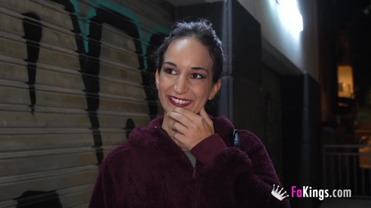 Rebeka Rock genç bir çocuğa götlü orta yaşlı seksi kadının neler yapabileceğini öğretiyor