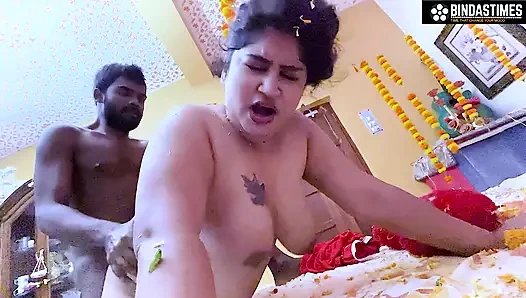 Karısının arkadaşı balayı gecesinde kocasının arkadaşıyla gerçek hardcore fuck ( bengalce ses )