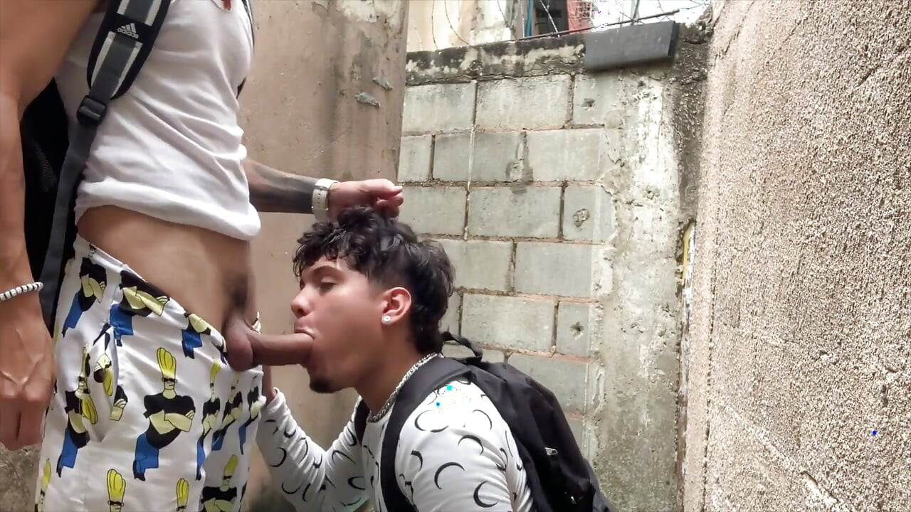 Küçük sürtük latin patrona itaatkar