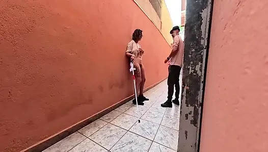 Ara sokakta kör bir kızla zamanı dondurarak sihirli alkış