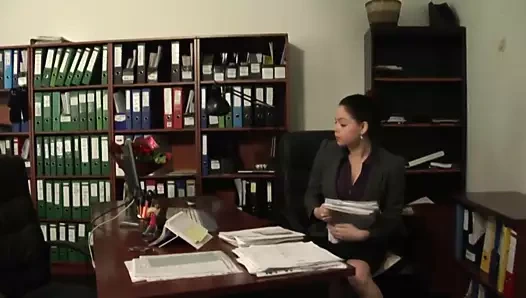 Ofiste M parlak gün