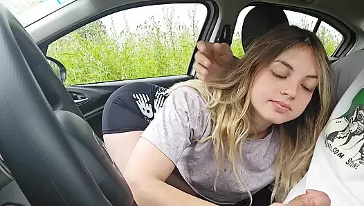 A good blowjob from my wife in the car and ends with a beautiful cum
