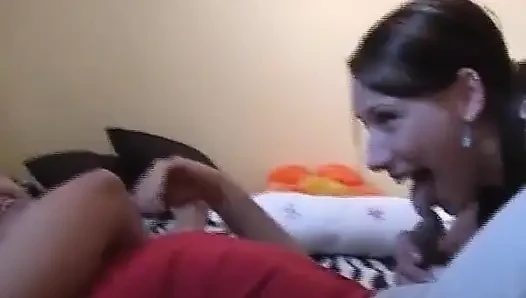 Almanya'dan mükemmel sürtük yarağa biniyor ve boşaltıyor