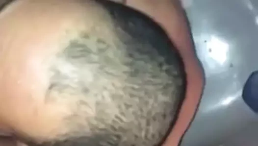 içme onu çiş çiş üzerinde yüz ağız ve horoz