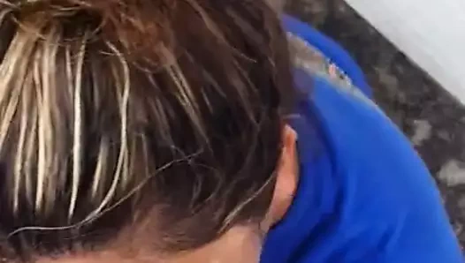 Kız arkadaşım sikimi emiyor