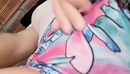 Latin kadın sulu amına dokunuyor