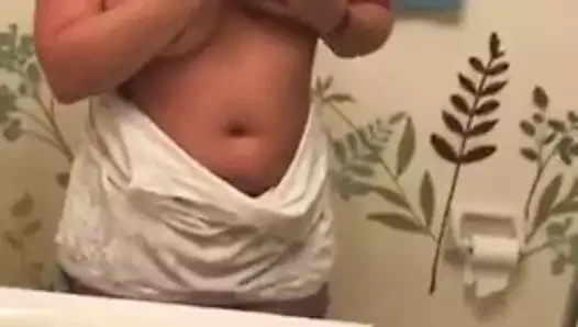 Aptal fahişe Jen Strip