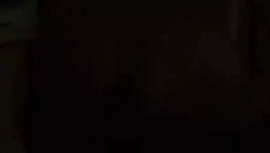 O kıçını sallayan eski olgun ucubelerimden biri