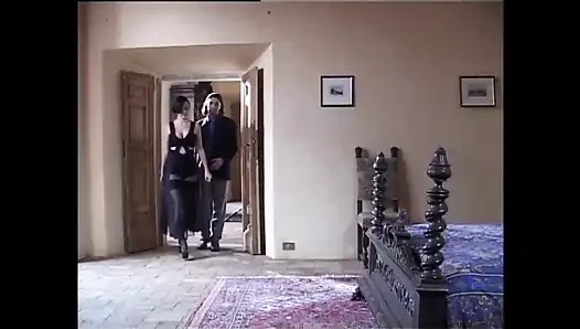 Ödeme için yaraklar tam İtalyan porno filmi