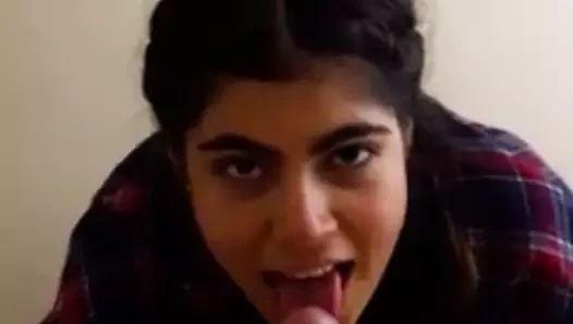 madre soltera mamada por dinero