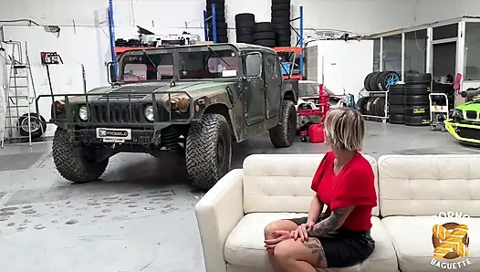 Didine, yaramaz orta yaşlı seksi kadın, sert seks istiyor!