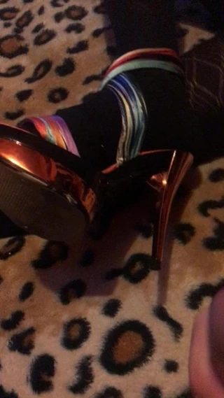 Yüksek topuklu el jib