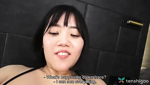 Moeka Tachibana başka bir öğleden sonra emme ve sikiş için geri döndü