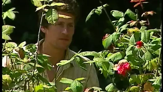 Muhteşem cuttie inliyor gibi onu amcık büyük bir direk tarafından çarptım