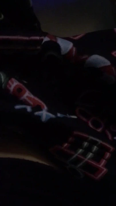 GÜZEL AMCıKLı EVLI KADıN KOCASı IÇIN ıSLANıYOR