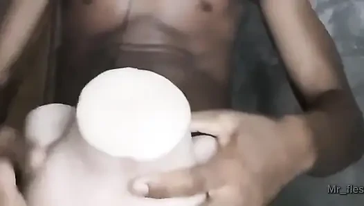 Bak bu fleshlight'ı nasıl sikiyorum, keşke büyük götünden olsaydı, kovboy kız arkadaşım olmak ister misin?
