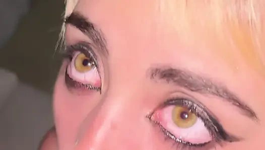 Spor salonundan sonra ıslak gırtlağına kadar sakso