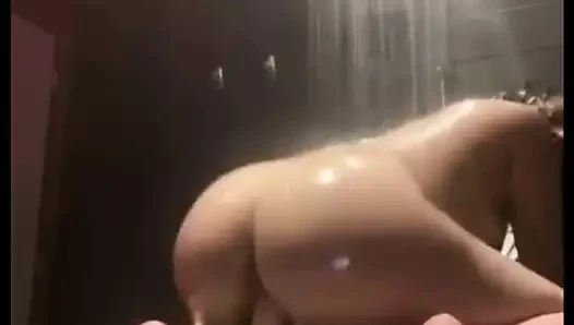 duşta yapay penis sürme