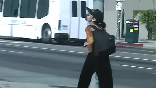 90'ların otostopçusuna büyük bir yüze boşalma ve biniş!