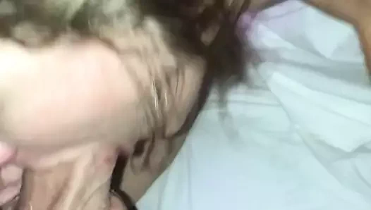 Tinder sürtük slurps the horoz aşağı sonra bf cheated