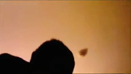 Kuzenim ablam emmeyi öğreniyor