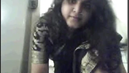 Gujrati kız nadia açığa