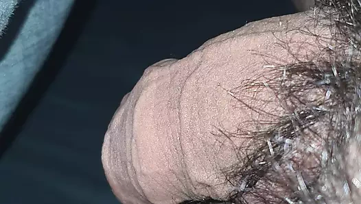 Üvey anne sikini sıvazladıktan sonra üvey oğlunu büyük ereksiyonla bıraktı