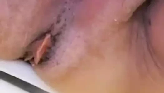 kız arkadaşım ben işteyken dalga geçiyor