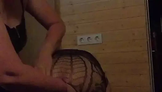 Kötü bir striptiz cezayı hak ediyor...