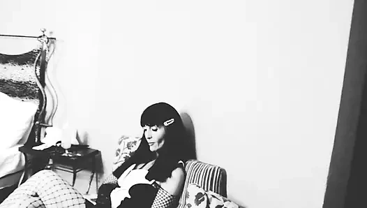 Yalnız sahibe bdsm takma yarak büyük zenci yarağı lateks orta yaşlı seksi kadın siyah beyaz