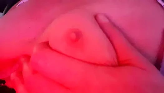 baştankara masaj göğüsler