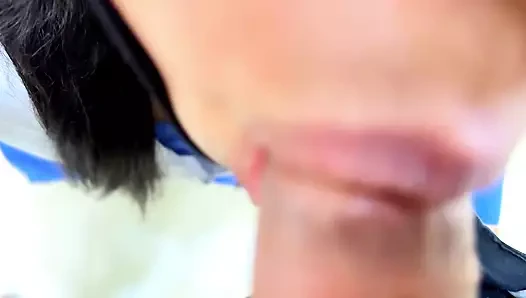 18 + Desi liseli kız mms yalıyor