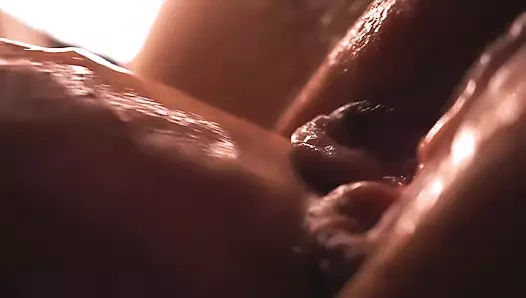 Karımın amına sıcak bir döl attırıyor. son derece ayrıntılı