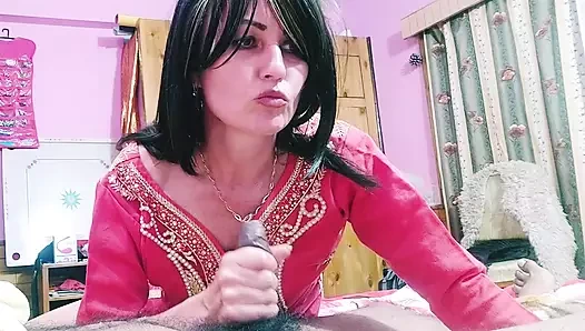 Üvey kız kardeş üvey erkek kardeşinin yarakla oynama rüyası gerçek oluyor