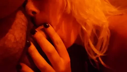 Sarışın fahişe becerdin ile prezervatif