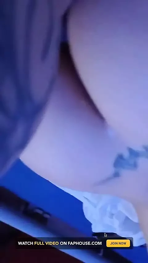 Otelde latin - büyük bir götü var