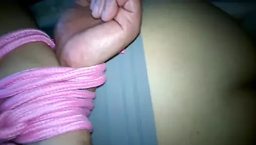 Zevk için bağlı olmak ve becerdin