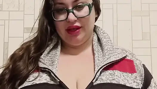 Büyük göğüsler sever misin?