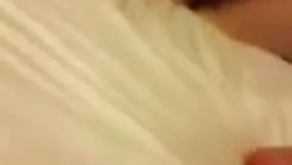 orospu kocasinin yaninda sikisiyor