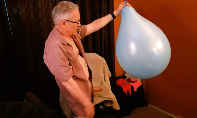 154) sapık baba ile büyük yuvarlak balon eğlencesi